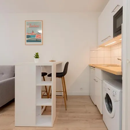Studio De Charme Avec Parking Proche Ramblas Centre Апартаменты